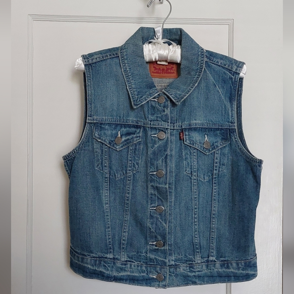 Levis Red Tab Denim Vest